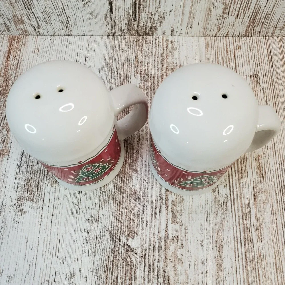 Vtg New Avenues Nutcracker Sweets Christmas Shakers Set of 2 Crafted in Taiwan